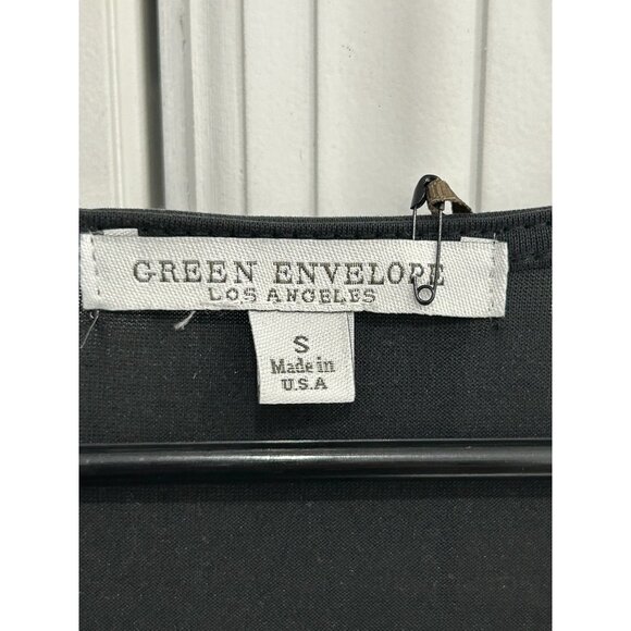 Green Envelope Los Angeles Ruffled Hem Short Sleeve V-Neck Top Black Small NWT - Picture 5 of 10